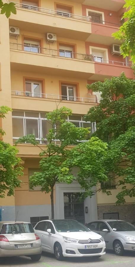 Hostal Vara Madrid Exteriör bild