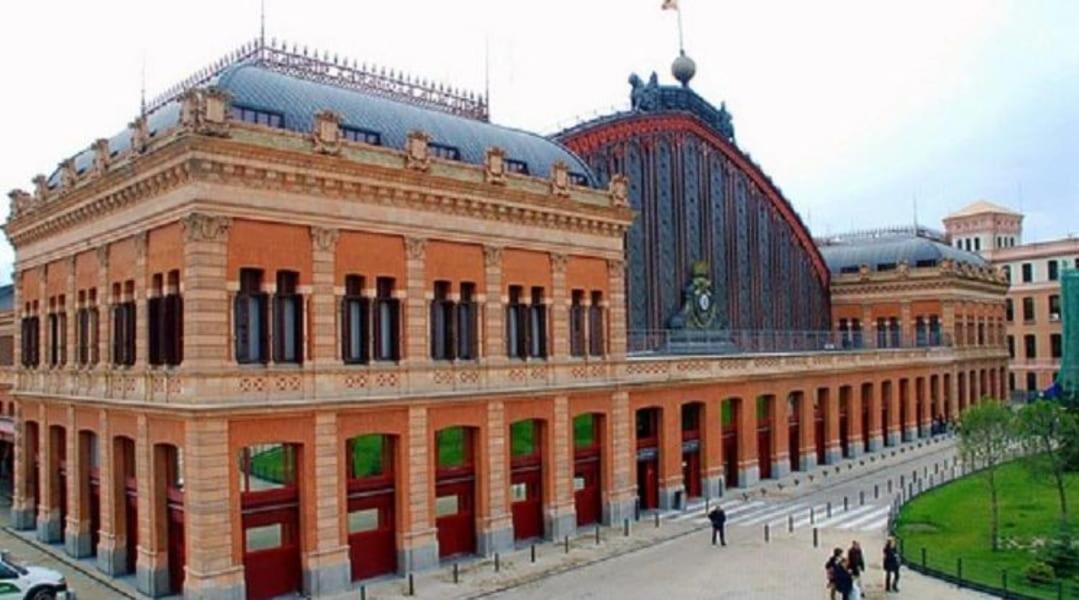 Hostal Vara Madrid Exteriör bild