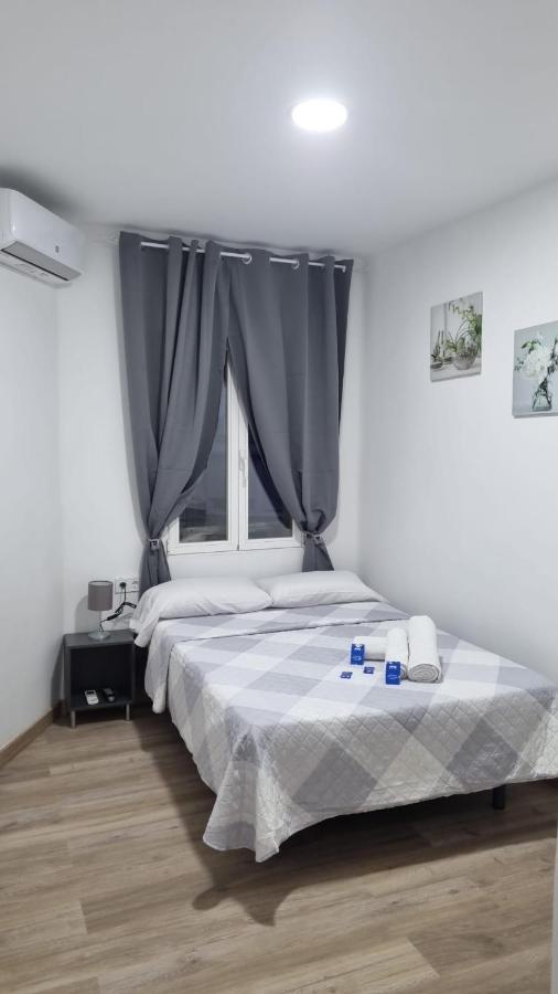 Hostal Vara Madrid Exteriör bild