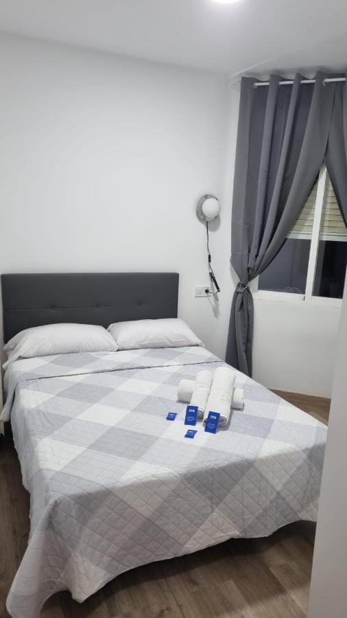 Hostal Vara Madrid Exteriör bild
