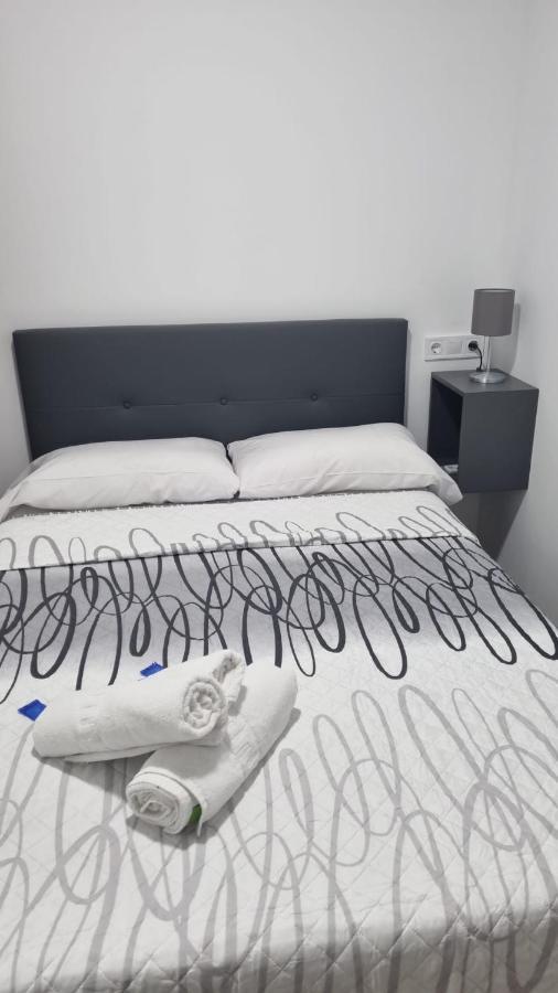 Hostal Vara Madrid Exteriör bild