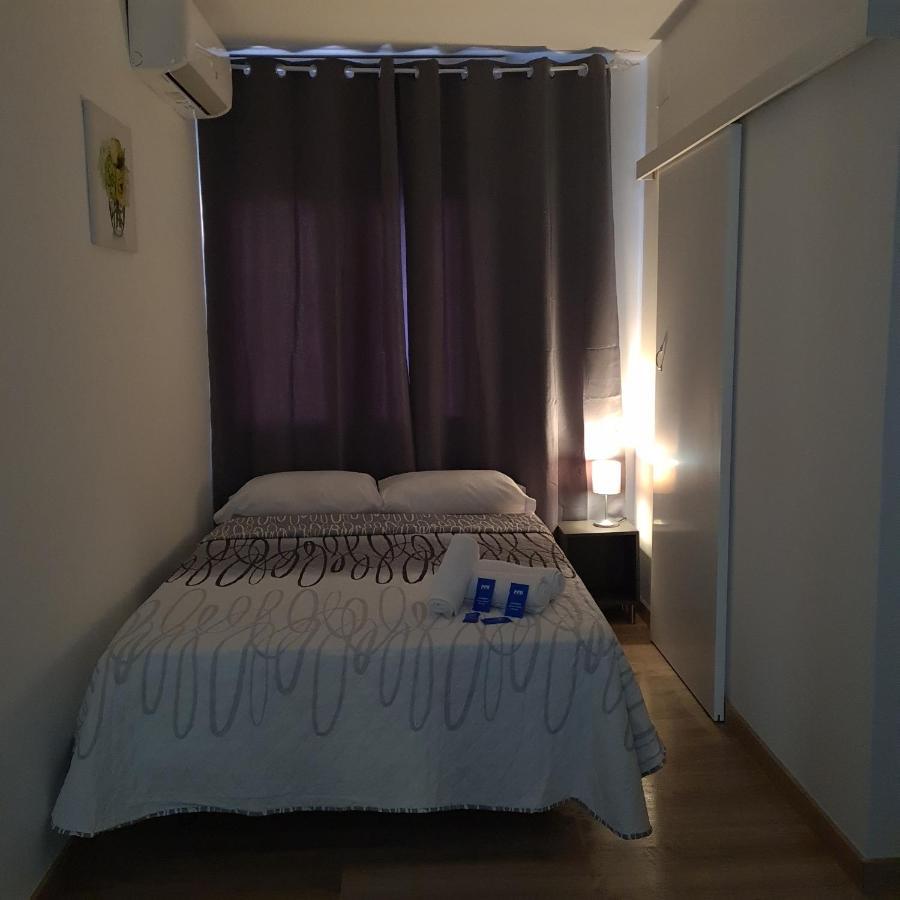 Hostal Vara Madrid Exteriör bild