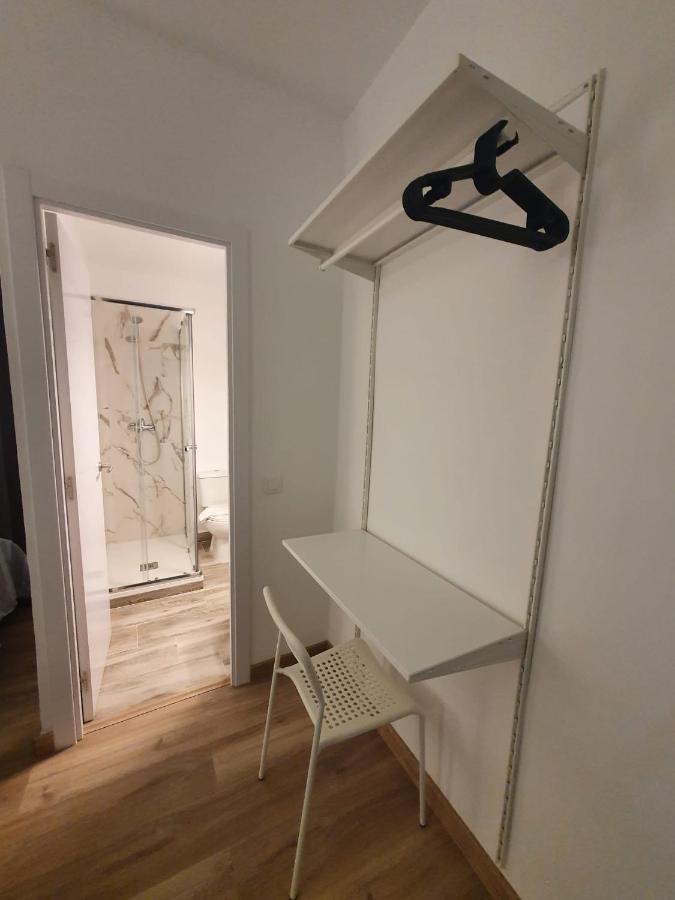 Hostal Vara Madrid Exteriör bild